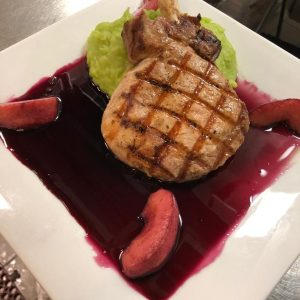 Pork chops with red wine reduction